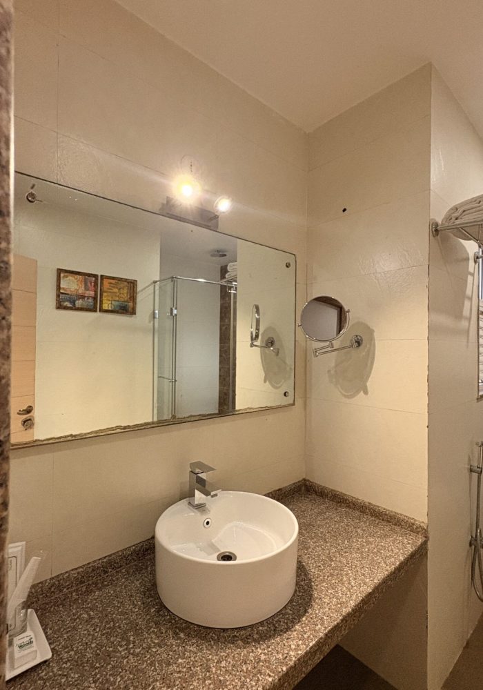 Royal Club Bathroom